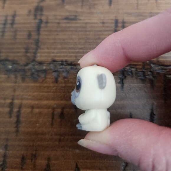 Disney Doorables Series 6 "Uka" from Raya and the Last Dragon - Picture 2 of 10